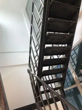 Murah Ruko Raya Klampis Jaya Surabaya Cocok untuk Usaha AUD.A025