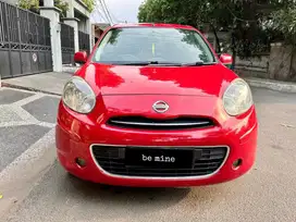 Cash pribadi nissan march xs 1.2 AT 2011 merah favorit mulus nego
