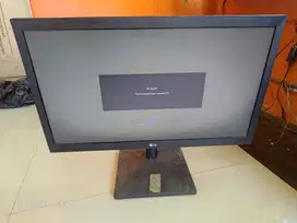 LG Monitor LG Rusak Dengan Label Model 20MH400-B Dan Port VGA