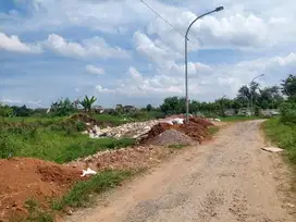 Tanah jl Gede bage selatan Akses truk lt 970 m²