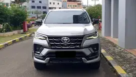 Toyota Fortuner VRZ 2.8 GR Sport Kicksensor 4x4 Diesel 2023 Like New