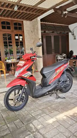 Honda Beat Fi 2013 Merah
Stnk
