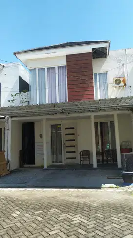 DIJUAL RUMAH 2 LANTAI HARGA MURAH DI SURABAYA TIMUR