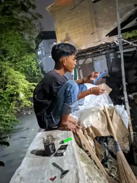Sedang mencari pekerjaan apa saja