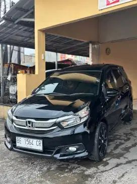 Mobilio E CVT 2018.