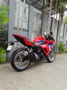 Bismilah mau jual CBR 2021