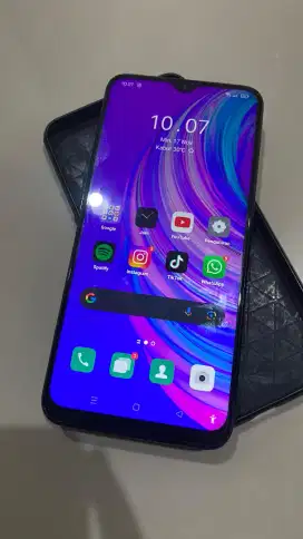 Oppo F11 ram 4/128 gb
