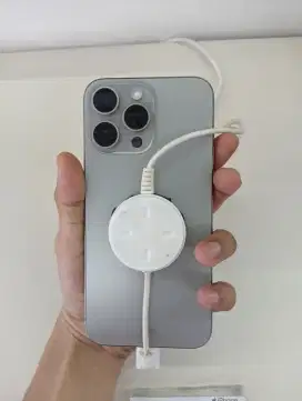 Jual iphone 16 pro garansi resmi ibox cash atau credit