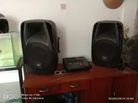 Speaker 2, 1 set,bisa buat karokean
