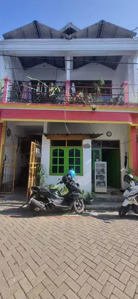 Kost + Rumah Induk Lokasi Kebonsari Jambangan Surabaya