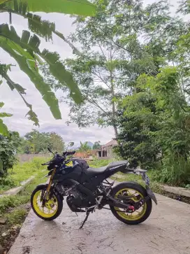 JUAL YAMAHA  MT 15