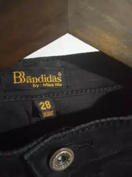 Celana strech bawah lebar ( bandidas )