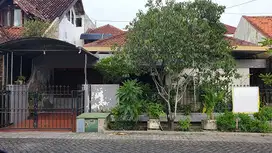 MANYAR TIRTOMOYO RUMAH LAMA HARGA BISA DIATUR