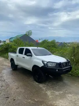 Toyota Hilux 2018 mesin sehat siap pakai