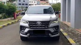 Toyota Fortuner VRZ 2.8 GR Sport 4x4 Diesel AT Silver 2023/2024