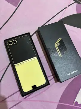 Samsung galaxy z flip 6 12/512 GB