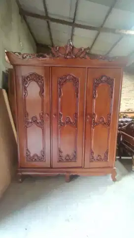 Lemari pakaian garuda 3 pintu kayu jati tua asli