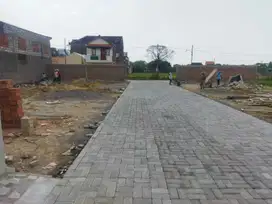 dijual tanah kavling lokasi dekat dari luwes gentan luas tanah 100m2