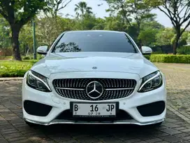 Mercedes-Benz C300 2018 Bensin