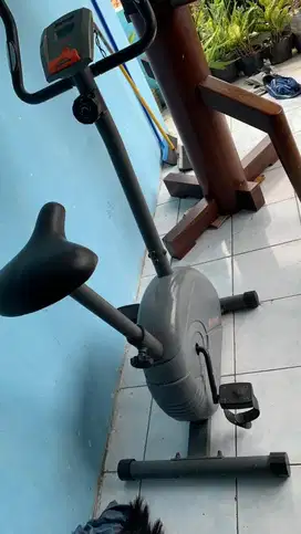 Sepeda tredmill