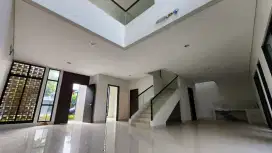 JUAL SUPER NGEBUT Rumah Summarecon Bandung Cluster Emily