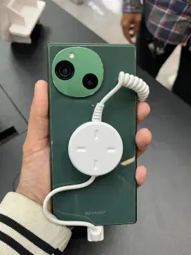 Sharp Aquos R9 (Get Vocher 500k + Powerbank)