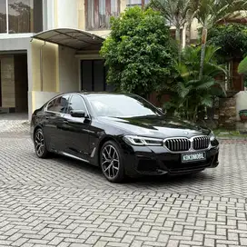 [ KM 19RB ] BMW 520i M SPORT 2021