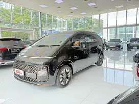 Hyundai Staria 2.2 Signature 2022 Signature 2022 nik 2021 7seater