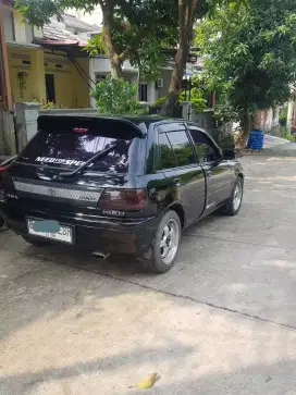 Starlet kapsul tipe SE EP 81  tahun 1992