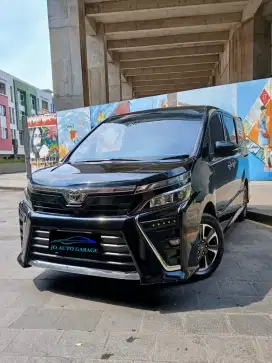 [TDP 12 juta] Toyota VOXY AT Th 2018