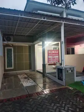 Di sewakan rumah di puri surya jaya