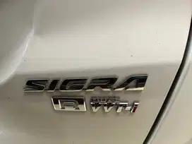Daihatsu Sigra 2021 Bensin low km mobil bekas rasa baru super terawat