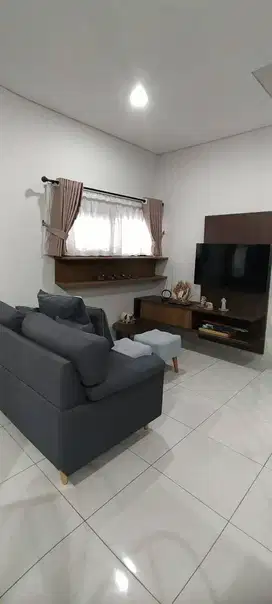 Dijual Rumah De Latinos BSD City Full Furnished Full Renovasi