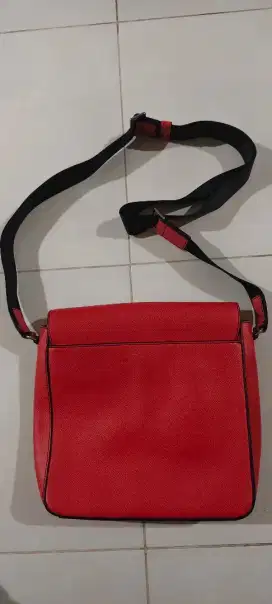 Tas slempang MK