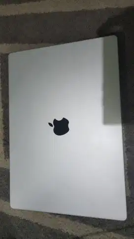 For sale Macbook M1 pro 16 inch