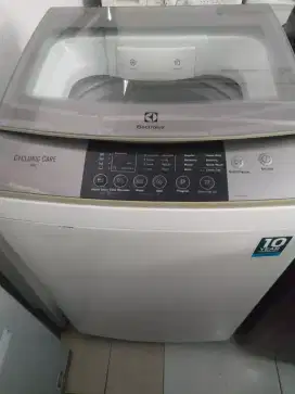 Di jual mesin cuci electrolux 9kg