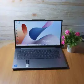 Laptop Lenovo i7 Gen13 SSD512/16