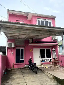 Di jual Rumah 2 Lt Siap Huni di Jati asih Kota Bekasi