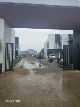 Rumah BARU 2 LANTAI DP 0% FULL BATA MERAH