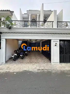 RUMAH BARU MEWAH STRATEGIS DI JATIPADANG PASAR MINGGU