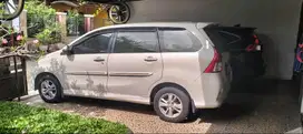 Jual Mobil Toyota Avanza Automatic 2012 Plat L