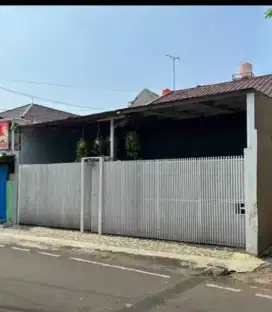 Rumah siap huni di pangkalan jati jakarata timur