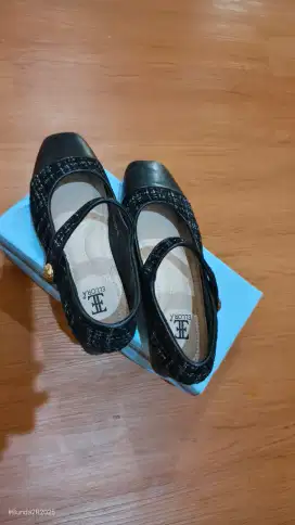 Sepatu pansus size 36