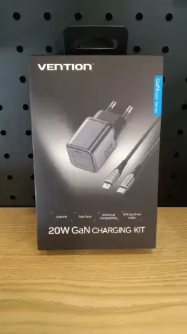 Pengisi Daya USB-C GAN 1-Port Vention (20W) (1M) Hitam EU-PLUG