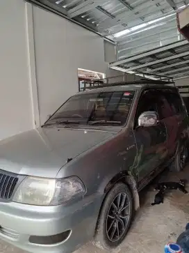 Toyota kijang kapsul 2004