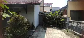 Dijual rumah lama terawat di Turangga Buahbatu