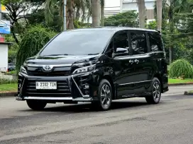 Toyota Voxy tahun 2019