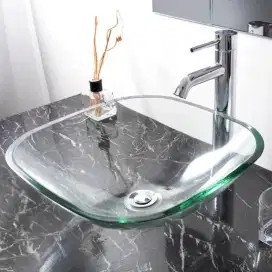 Wastafel kaca segi