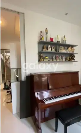 Rumah kondisi bagus di Grand Island, Pakuwon City surabaya timur