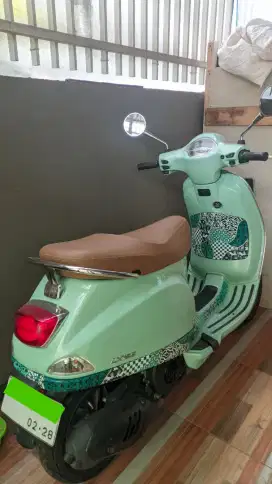 Jual Vespa LX125  edisi batik